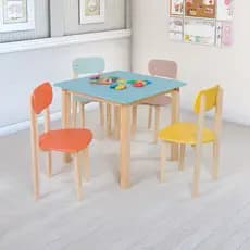 Conjunto Mesa com 4 Cadeiras Infantil Colorê Tampo MDF e Pés em Madeira Maciça
