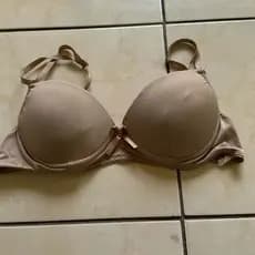 Sutiã Feminino Bege com Bojo e Alça Ajustável