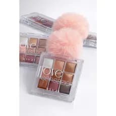 Paleta de sombra de maquiagem  #Maquiagem #Makeup #emalta