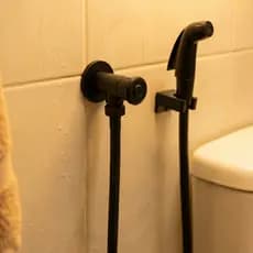 Kit Ducha Higiênica Completa Gatilho PP Preta 1/4 De Volta