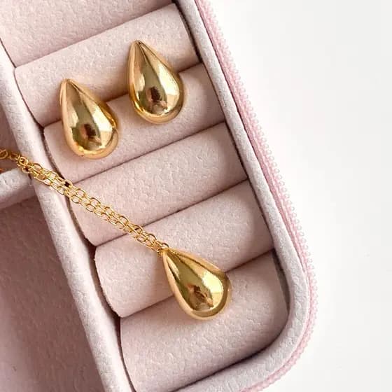 Conjunto Brinco e Colar Gota Folheado Ouro 18K - Gota Pequena e Alongada