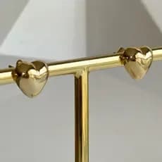 Brinco de Coração Liso Gordinho Banhado a Ouro 18K