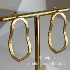 Brinco Orgânico Vazado Banhado a Ouro 3 Milésimos | Hipoalergênico | Acabamento Diamond