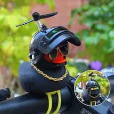 Patinho De Pato De Borracha Preta Com Capacete Decoração De Motocicleta Ornamento Decorativo Para Veículos