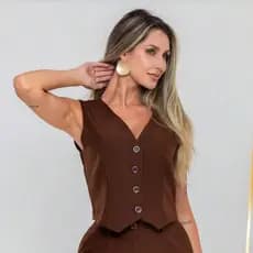 Colete Alfaiataria Feminino Forrado Curto Estilo Sofisticado e Confortável 3 Botões Social Decote V