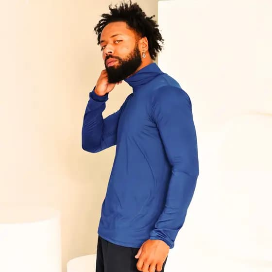 Camiseta Gola Alta Azul Marinho Proteção UV Antiodor Segunda Pele Unissex
