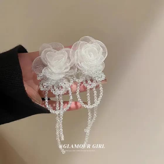 Brincos de Organza Branca com Flor e Cristal, Novo Estilo Longo, Elegante e Versátil para Mulheres