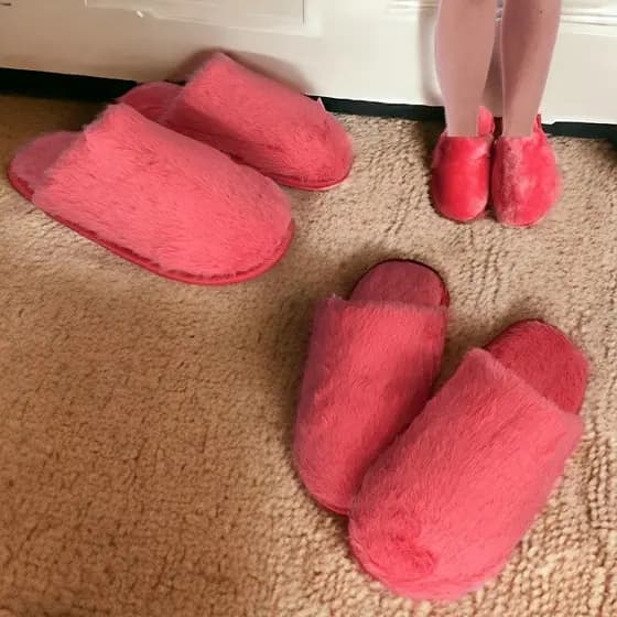 Pantufa Bota Chinelo Sandalia Aquece Pé Frio Inverno Forro Lã Pelúcia Antiderrapante Adulto Infantil