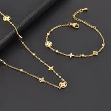 HT High-End titânio aço quatro folhas flor colar feminino aço inoxidável banhado a ouro 18K moda jóias