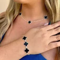Cojunto Colar +  Brinco + Pulseira Trevo  Virginiiiiaaa -  Prata - Luvic