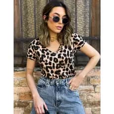 Camiseta T -shirt Oncinha decote V