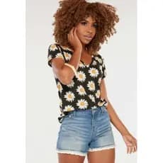 T-SHIRT GOLA V ESTAMPADA - MARGARIDA