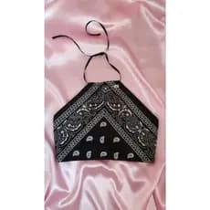 Cropped bandana