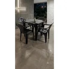 Kit 4 Poltronas + Mesa