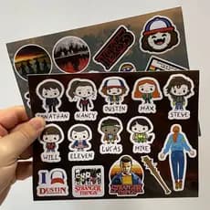 2 cartelas Adesivo Vinil Stranger Things Sticker decorativo, bicicleta, notebook, tablet, celular, moto, carro, caderno