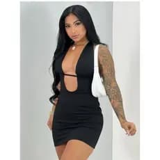 Vestido Curto Decotado e Elegante com Costas Aberta Para Festa na Praia/Piscina e Eventos no Verão