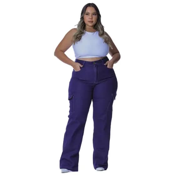 Calça Jeans Feminina Wide Plus Size com Bolso Cargo