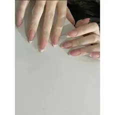 10un. Unhas Postiças Artesanais Desenho de Francesinhas Gradientes de Rosa Clara Simples mas Elegante