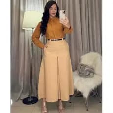 Saia Longa Alfaiataria Fit e Flare Feminina Moda Evangélica Cintura Alta Fenda Fechada