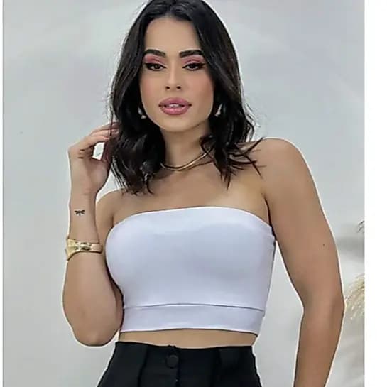 Cropped Top Faixa Tomara Que Caia Básico estilo blogueira