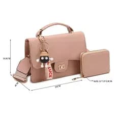 mini bolsa feminina  em couro com carteira mas chaveirinho e com alça grossa transversal