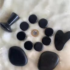 Kit De Pedras Quentes Vulcânicas Para Massagem Podal 8 Peças + 2 Pedras Médias + 1 Gua Sha + 1 Massageador Cogumelo