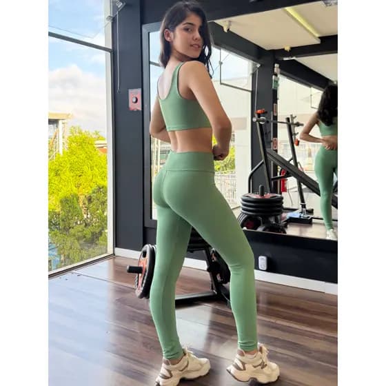 Conjunto Fitness Legging + Top Zero Transparência Básica Alta Preto Academia