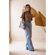 Blusa T-shirt Gola Alta feminina estampa lisa