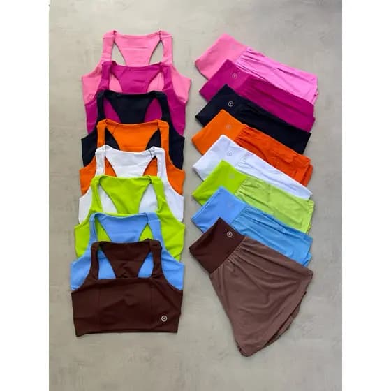 Conjunto de Short Duplo com BOLSO para pequeos objetos e Top em poliamida fitness academia Jay