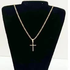 Colar de aço inoxidável prateado e  dourado  com Cruz 60cm