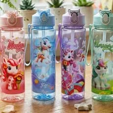 Garrafa de Água Infantil 700ml Unicórnio Com Canudo de Silicone – Tampa Com Trava de Segurança e Alça Para Escola