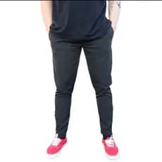 Calça Masculina tactel com elastano a peça é excelente para práticas esportivas, corrida ao ar livre, ir a academia, pois é bem leve e gostosa de usar.