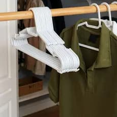 Kit 10 a 100 Cabides Branco Antideslizante para Organização roupas