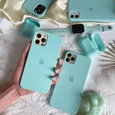 Capa Case Capinha Aveludada Silicone Azul Tiffany 14, 14PRO, 14PROMAX, 15, 15PRO, 15PROMAX, 16, 16PLUS, 16PRO, 16PROMAX
