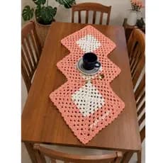 TRILHO DE MESA/ CAMINHO DE MESA EM CROCHÊ/ MEDINDO: 85 X 40 CM.