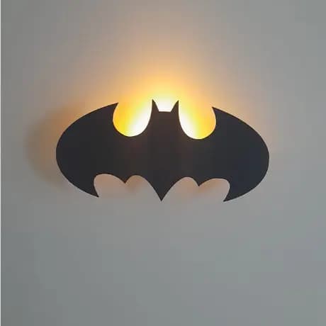 Luminária Batman Abajur Geek Decorativo com Iluminação do Morcego Quarto de Herói