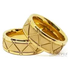 Par de Alianças Casamento Tungstênio 8mm Folheada a Ouro 18K Luxo