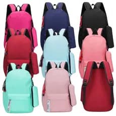 Mochila Feminina: Linda e Espaçosa, com Estojo