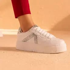 Tênis Feminino Com Brilho Branco Com Sola Plataforma e Costurada Macio Confortável Festa