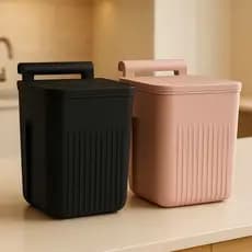 Kit até 2 Lixeiras Suspensas 9L com Tampa Retrátil Sem Furo Multiuso Porta Armário Cozinha Banheiro