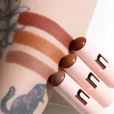 Contorno em Bastão stick face contour - Nina Makeup