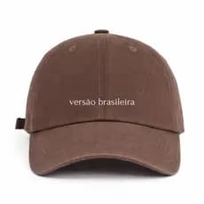 Boné Aba Curva Frase Versão Brasileira Chapéu Tecido Ajustável Passeio Casual Básico Praia Sol Calor Estiloso Unissex