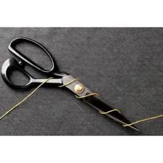 Tesoura 12 Pol Alfaiate Corte Costura Profissional Reforçada  Tesoura De Alfaiate Costura Profissional Patchwork Para Tecido Tesoura De Titânio Titanium De corte alfaiataria corte e costura tesoura 12 polegada titânio é um material de alta durabilidade