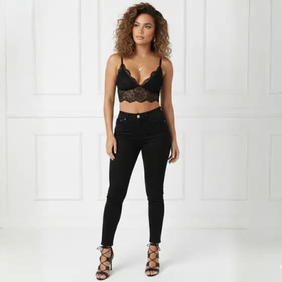 Cropped Sutiã Renda Guipir Decote V Alça fina