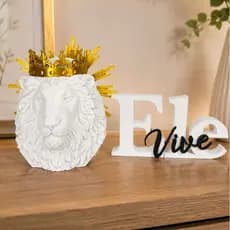 Kit Decorativo Letreiro Ele Vive + Leão de Judá - Decoração Casa- Leão Decorativo- Decoração Moderna Cristã