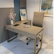 Mesa L Escrivaninha Industrial 120 cm Home Pé Metal Dourado Tampo MDF Moca Canto Estudo Escritório