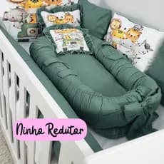 Ninho Redutor de Berço e Cama com Travesseirinho Estampado, Zíper e Laço Ajustável Várias Cores
