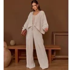 Conjunto Feminino de Tricot Mousse Premium Casaco Cardigan e Calça Pantalona Com Amarração Tricô Fio Mousse Moda
