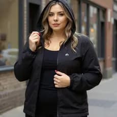 Jaqueta Corta Vento Feminina Bordbless Plus Size G1 ao G3 Forrada Impermeável com Capuz e Gola Alta