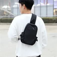 Bolsa mensageiro Street Wear masculina Casual bolsa de peito simples e moderna bolsa de ombro pequena